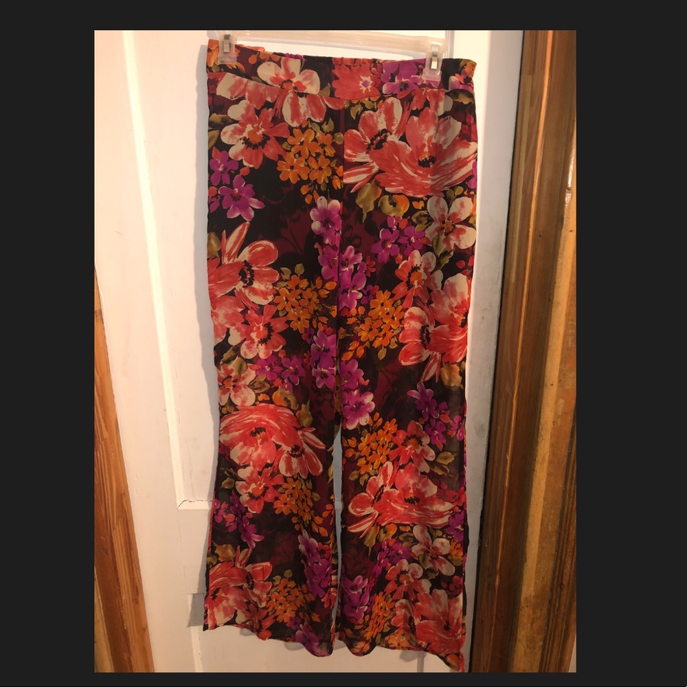 Ali & Kris Silky Floral Pants